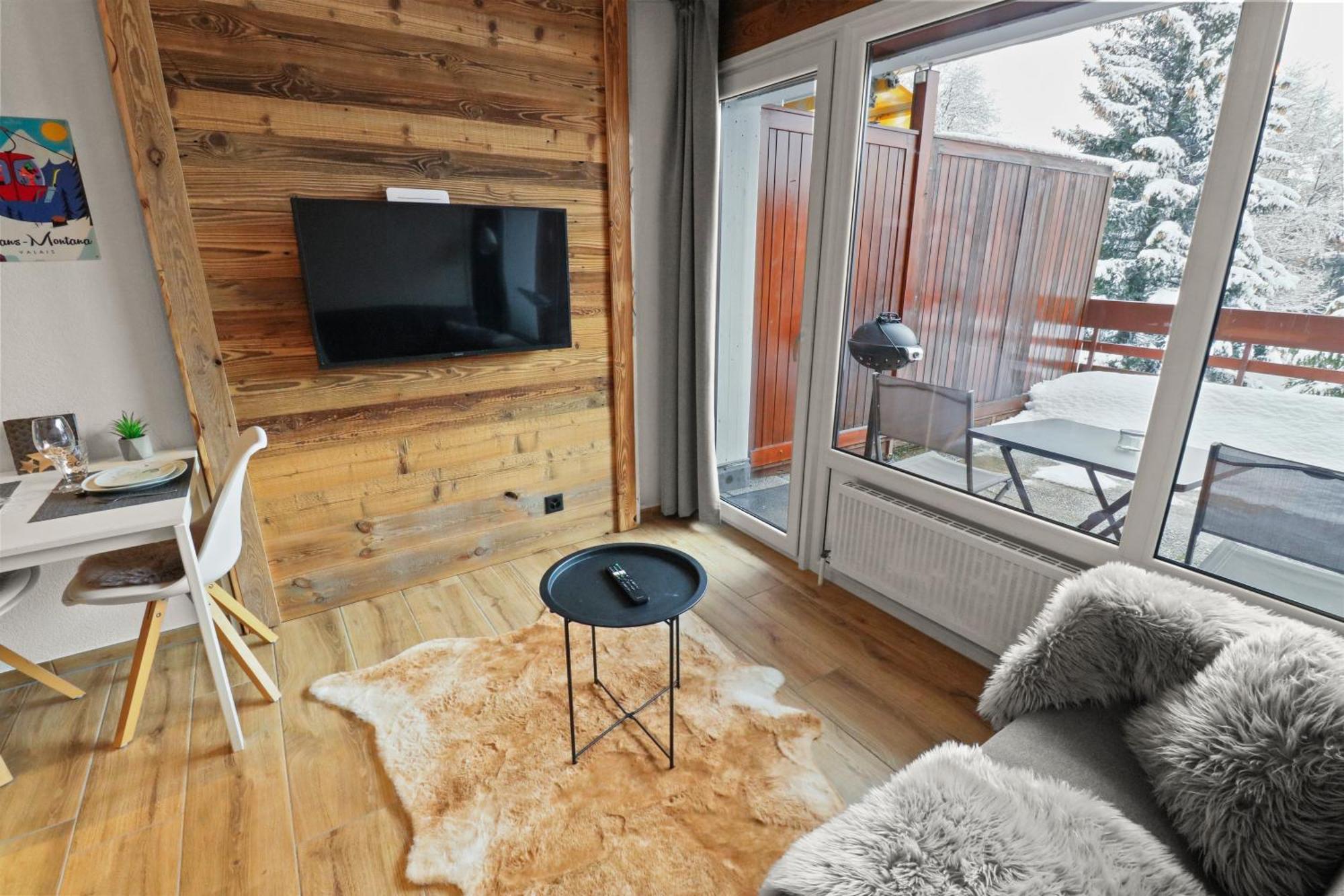 Joli Studio Avec Parking Gratuit Crans-Montana Kültér fotó